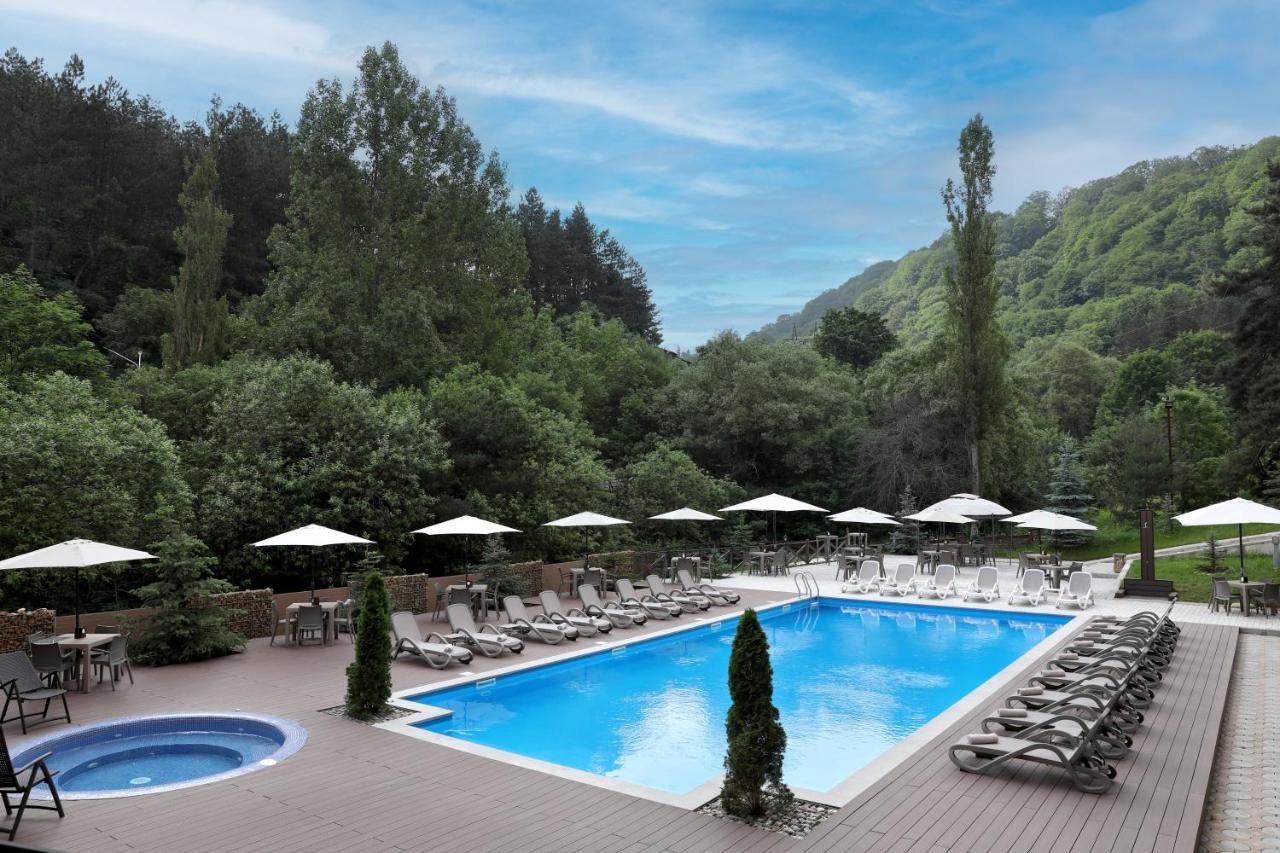Best Western Plus Paradise Hotel 迪利然 外观 照片