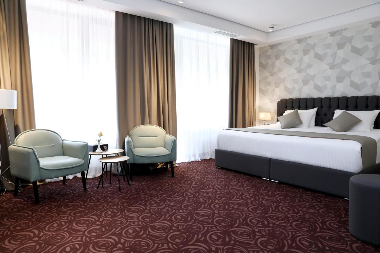 Best Western Plus Paradise Hotel 迪利然 外观 照片