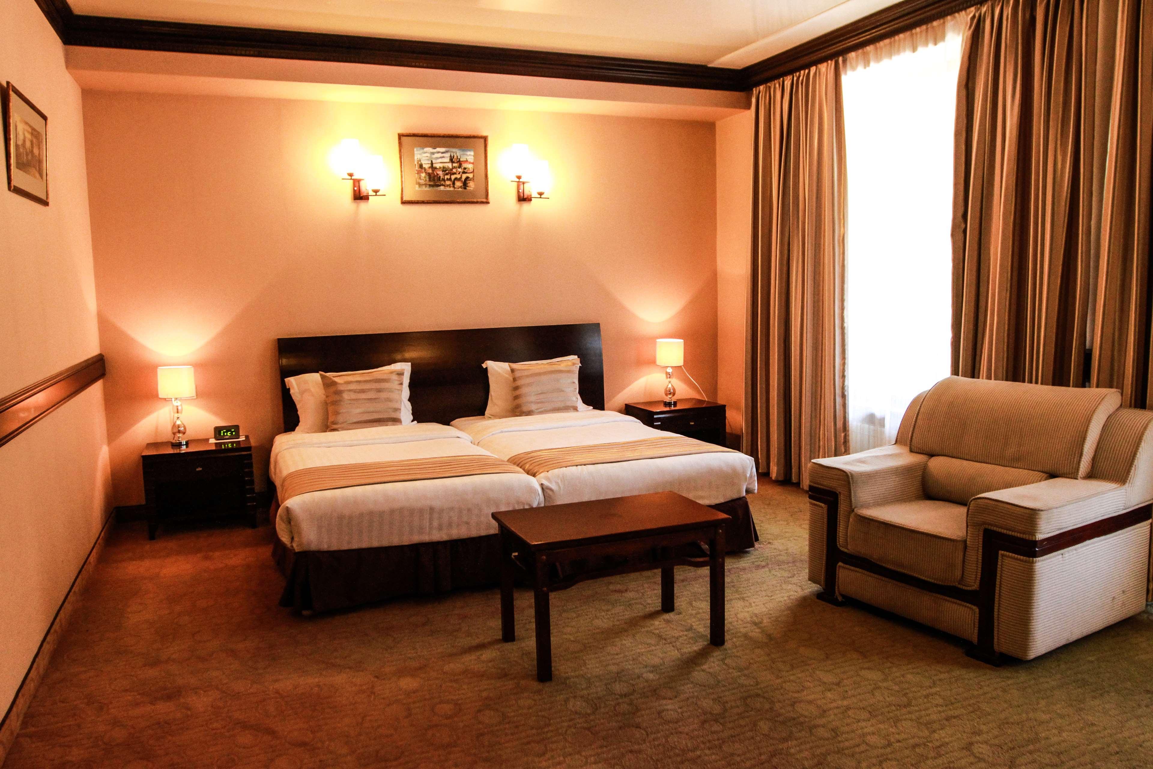 Best Western Plus Paradise Hotel 迪利然 外观 照片