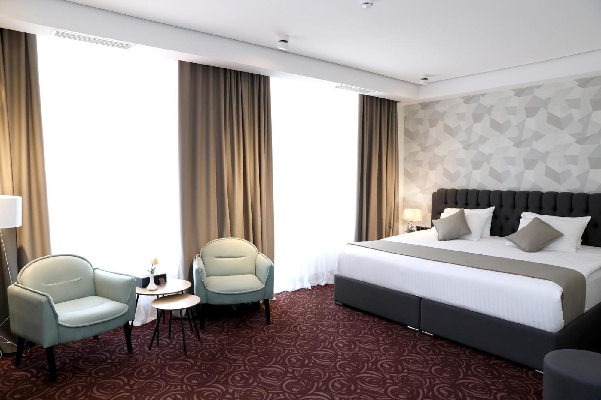 Best Western Plus Paradise Hotel 迪利然 外观 照片