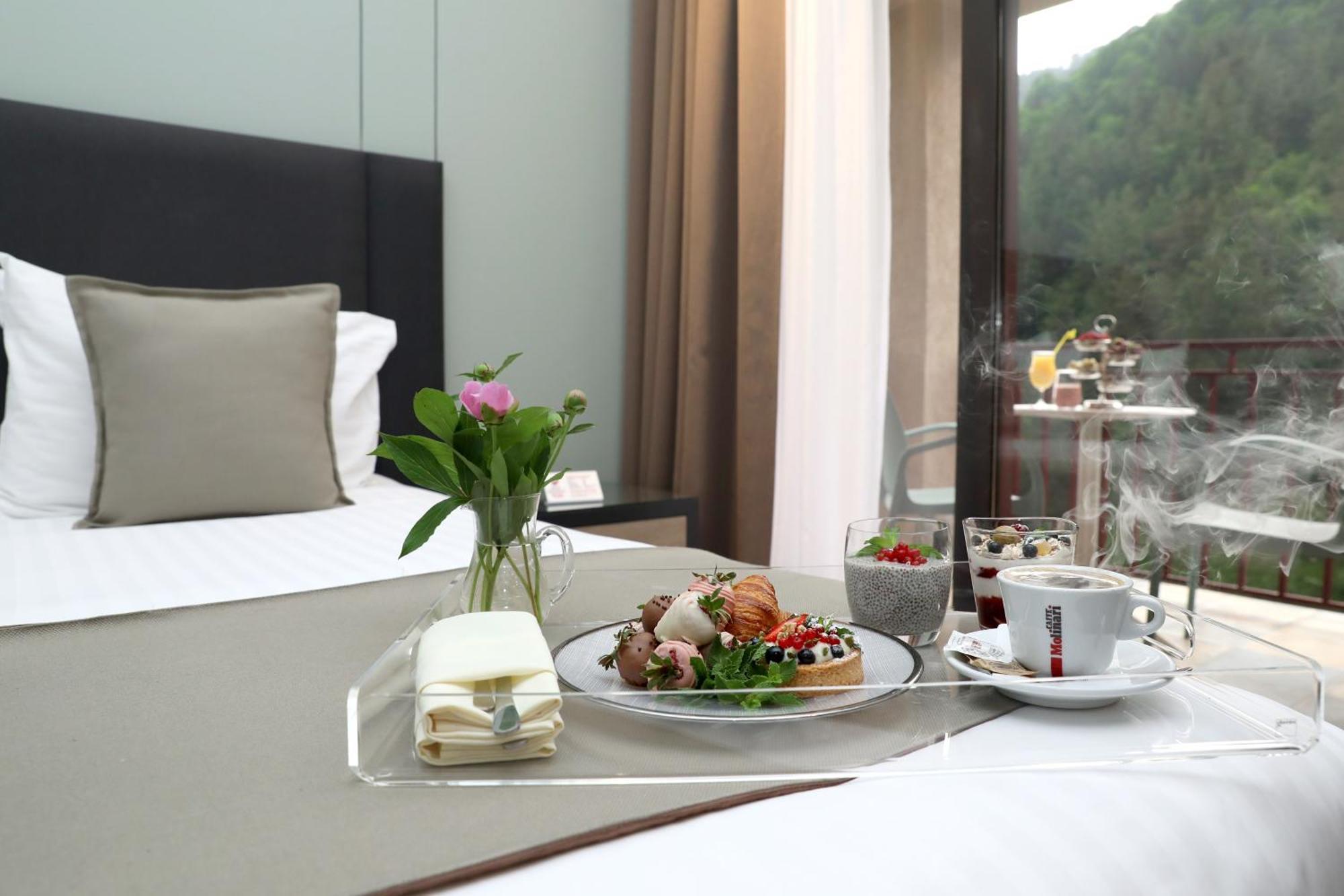 Best Western Plus Paradise Hotel 迪利然 外观 照片